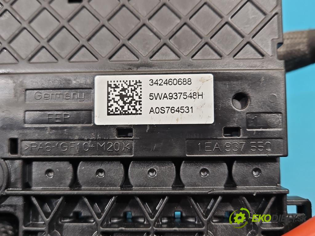 Skoda Octavia IV 2019- 1.5 TSI 150 HP automatic 110 kW 1498 cm3 5- kontakt plusová 5WA937548H