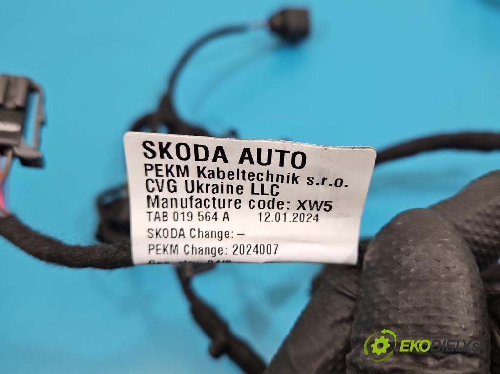 Skoda Octavia IV 2019- 1.5 TSI 150 HP automatic 110 kW 1498 cm3 5- Zväzok: kufrové dvere zadné 5E7971147AG