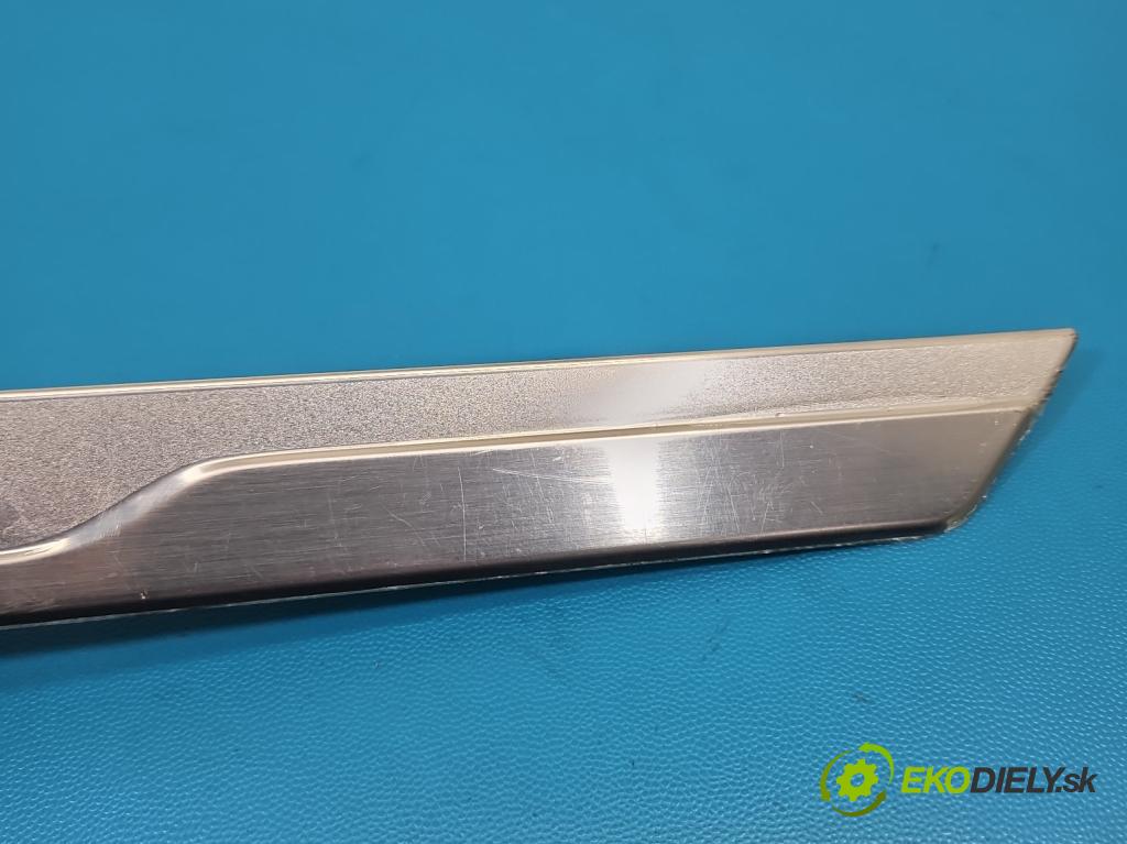 Skoda Octavia IV 2019- 1.5 TSI 150 HP automatic 110 kW 1498 cm3 5- lišta práh: pravé 5E3853814 (Lišta prahová)