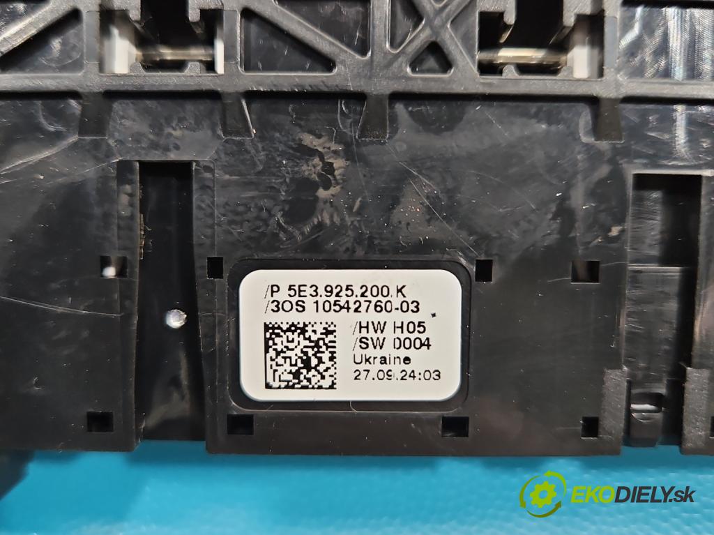 Skoda Octavia IV 2019- 1.5 TSI 150 HP automatic 110 kW 1498 cm3 5- prepínač ostatné 5E3925200K