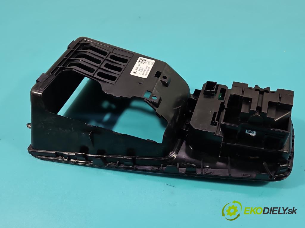 Skoda Octavia IV 2019- 1.5 TSI 150 HP automatic 110 kW 1498 cm3 5- Páka: Změny: stupeň,rýchlosť 5E4713203CK (Rýchlostná páka (kulisa))