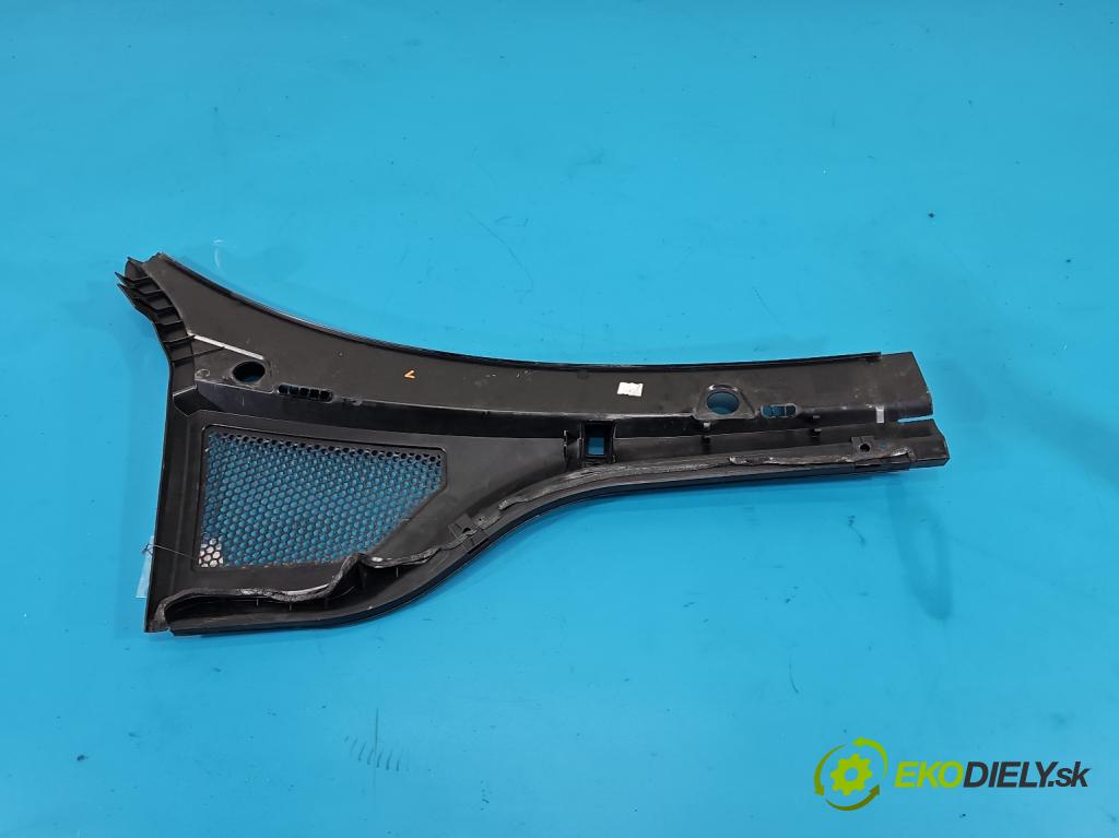 Skoda Octavia IV 2019- 1.5 TSI 150 hp automatic 110 kW 1498 cm3 5- torpédo 5E3819415 (Plast pod čelním sklem)