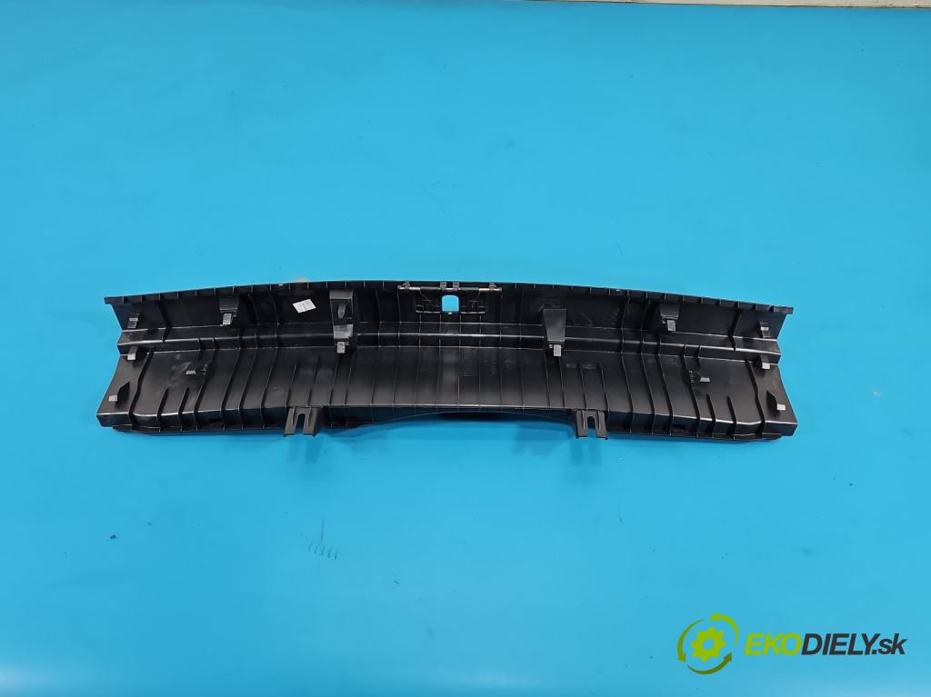Skoda Octavia IV 2019- 1.5 TSI 150 HP automatic 110 kW 1498 cm3 5- kryt plast 5E7863459A