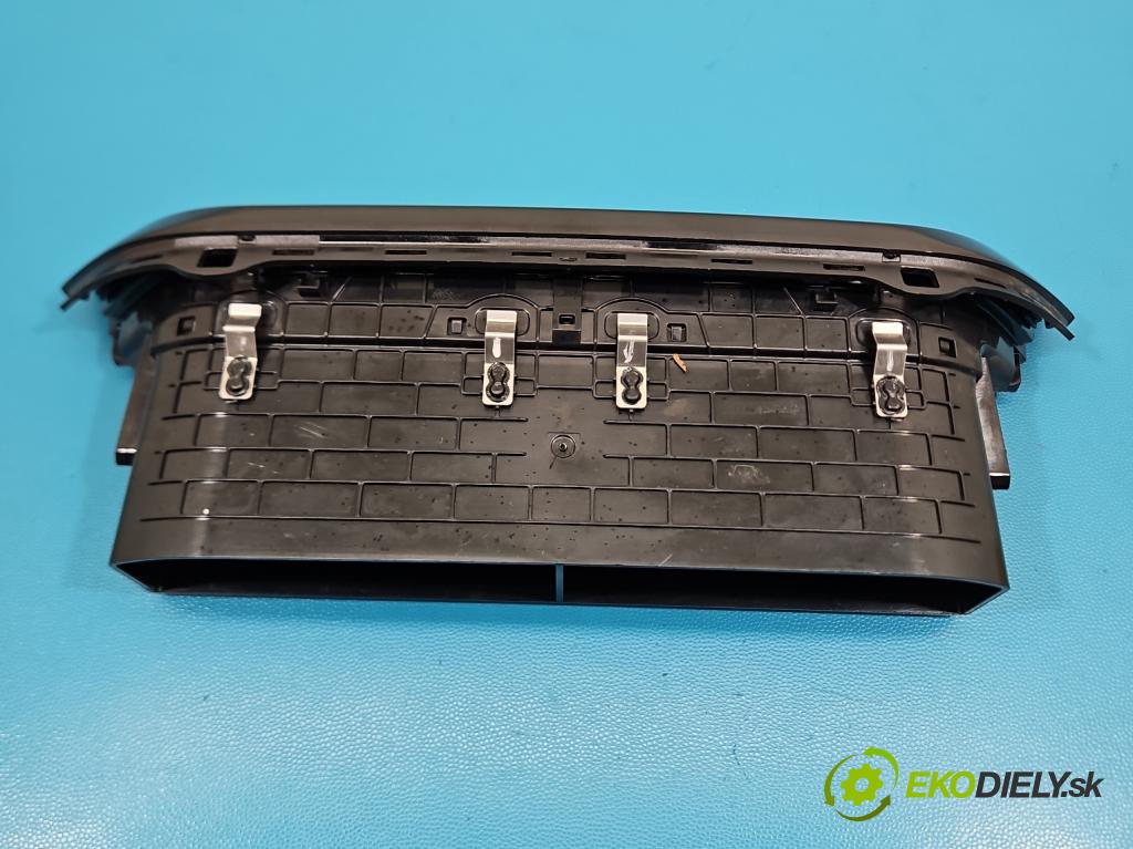 Skoda Octavia IV 2019- 1.5 TSI 150 HP automatic 110 kW 1498 cm3 5- Mřížka: kúrenia stredová 5E3820951F (Mriežka kúrenia (fukár))