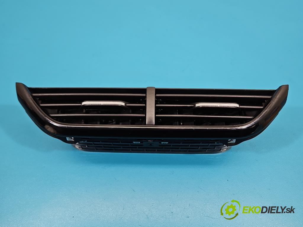 Skoda Octavia IV 2019- 1.5 TSI 150 HP automatic 110 kW 1498 cm3 5- Mřížka: kúrenia stredová 5E3820951F (Mriežka kúrenia (fukár))