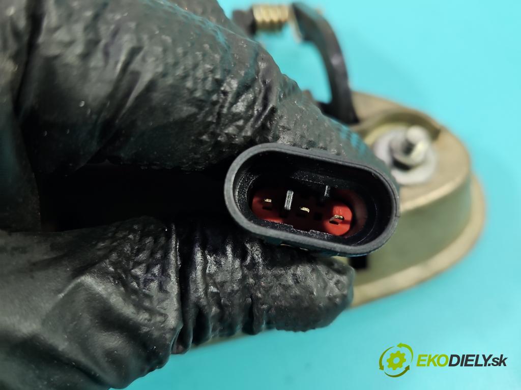 Opel Omega B 1994-2003 2.5 DTI 150 HP automatic 110 kW 2497 cm3 4- rukoväť predné ľavé mimo:  (Kľučka dverí vonkajšia predná ľavá)