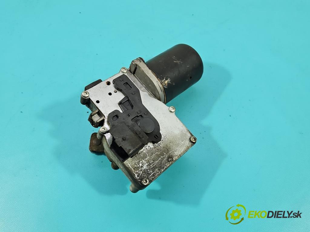 Peugeot 307 2.0 16V 136 HP manual 100 kW 1997 cm3 5- motor stieračov predné 404638