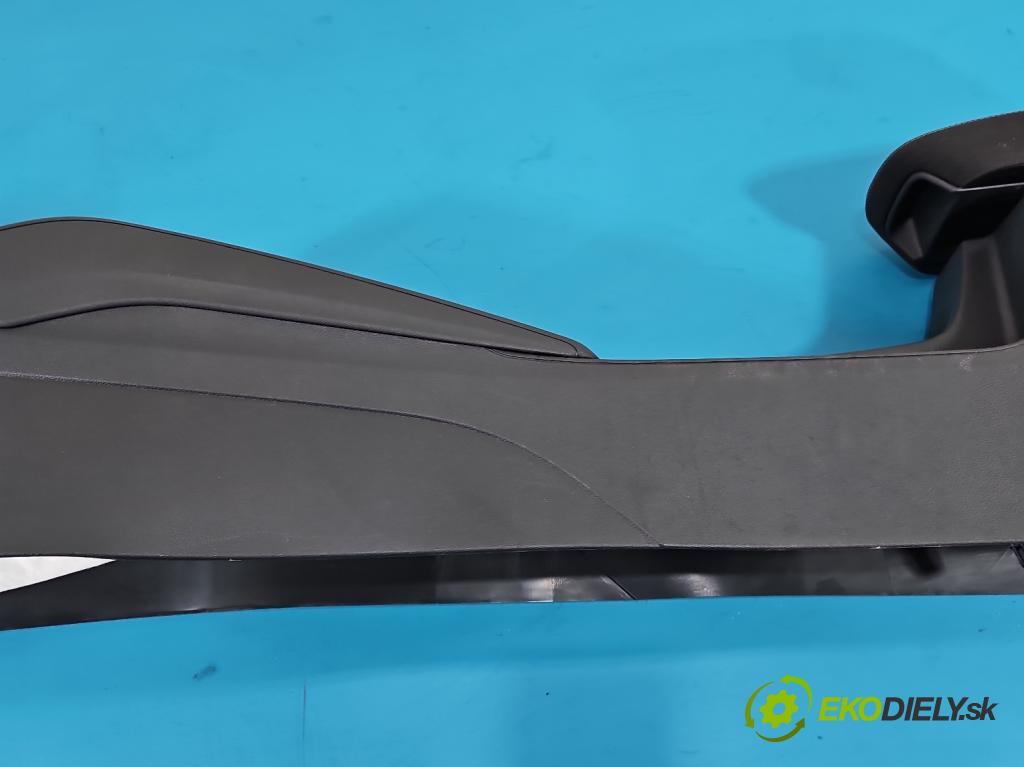 Skoda Scala 2019- 1.0 tsi 114 HP manual 84 kW 999 cm3 5- operadlo  (Lakťová opierka)