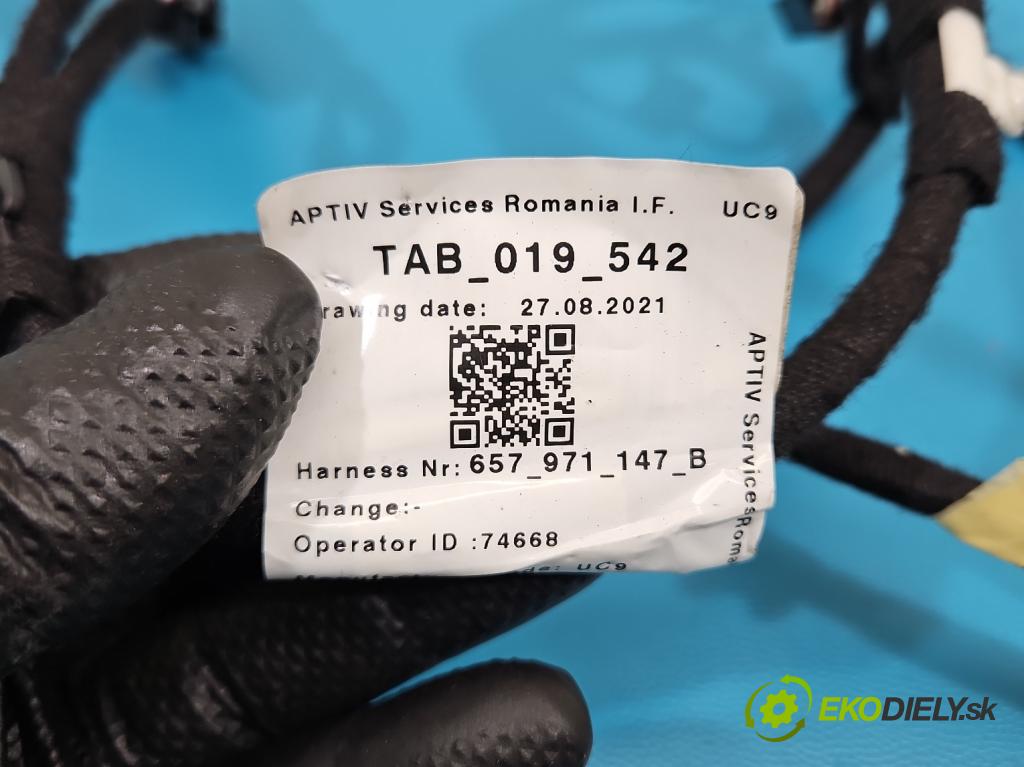 Skoda Scala 2019- 1.0 tsi 114 HP manual 84 kW 999 cm3 5- Zväzok: kufrové dvere zadné 657971147B
