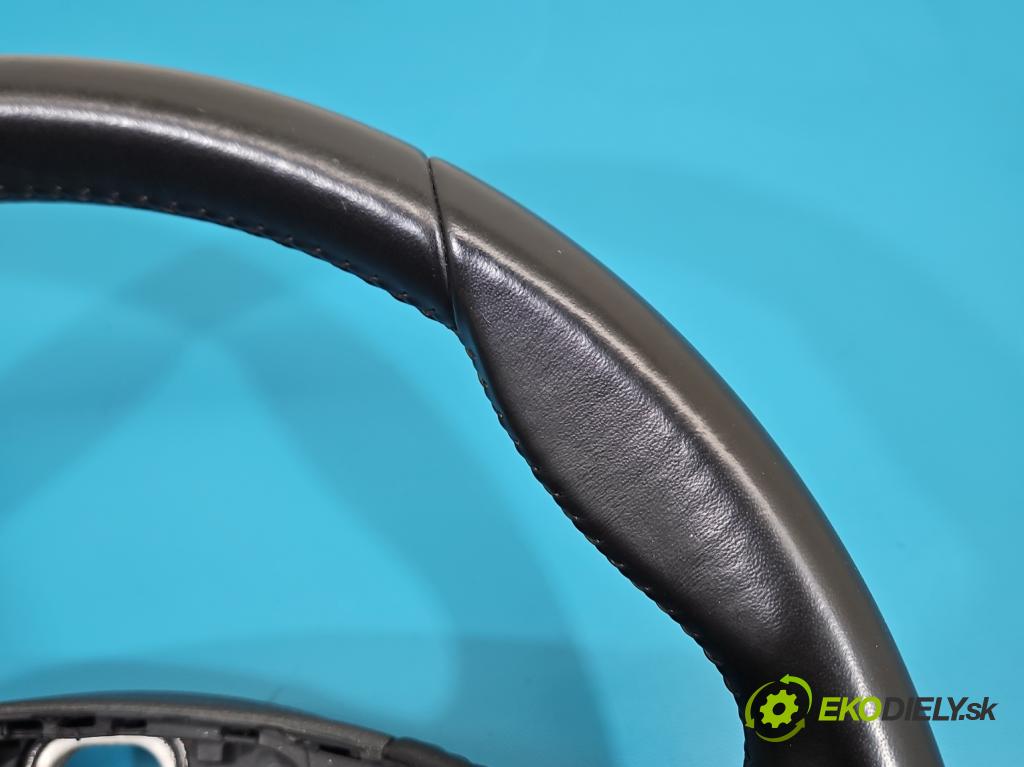 Skoda Scala 2019- 1.0 tsi 114 HP manual 84 kW 999 cm3 5- volant  (Volant)