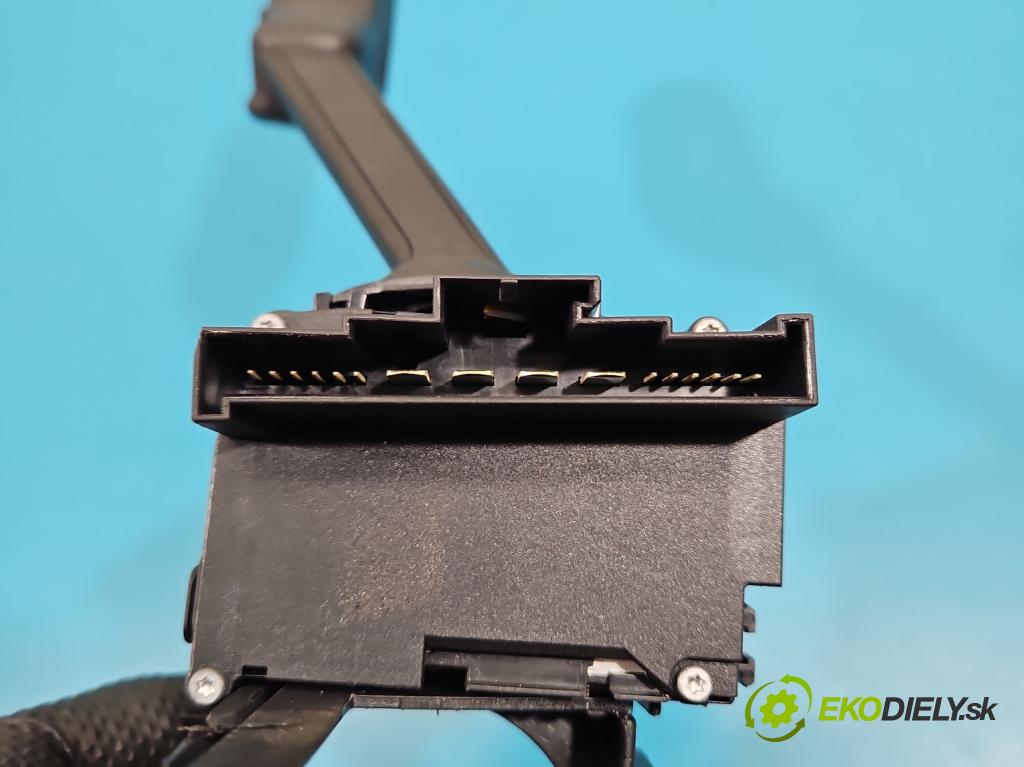 Skoda Scala 2019- 1.0 tsi 114 HP manual 84 kW 999 cm3 5- prepínač komplex: 2Q1953507AC (Prepínacie páčky pod volantom)