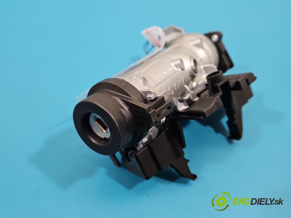 Skoda Scala 2019- 1.0 tsi 114 HP manual 84 kW 999 cm3 5- Spínačka 5Q1905865A (Spínacia skrinka)