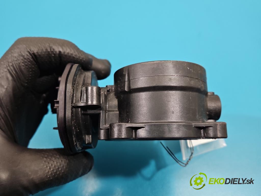 Skoda Octavia IV 2019- 1.5 TSI 150 HP automatic 110 kW 1498 cm3 5- klapka 04E133062S (Škrtiaca klapka)