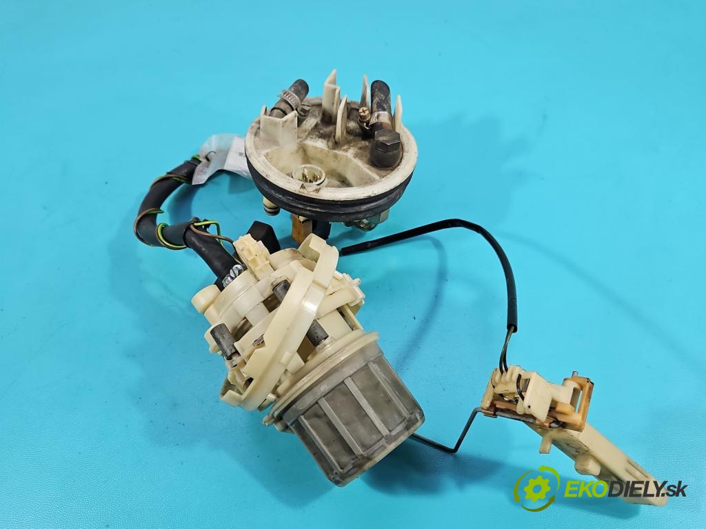 Audi 80 B4 1991-1994 2.0 8V 116 HP manual 85 kW 1984 cm3 4- čerpadlo palivo 8A0201319A