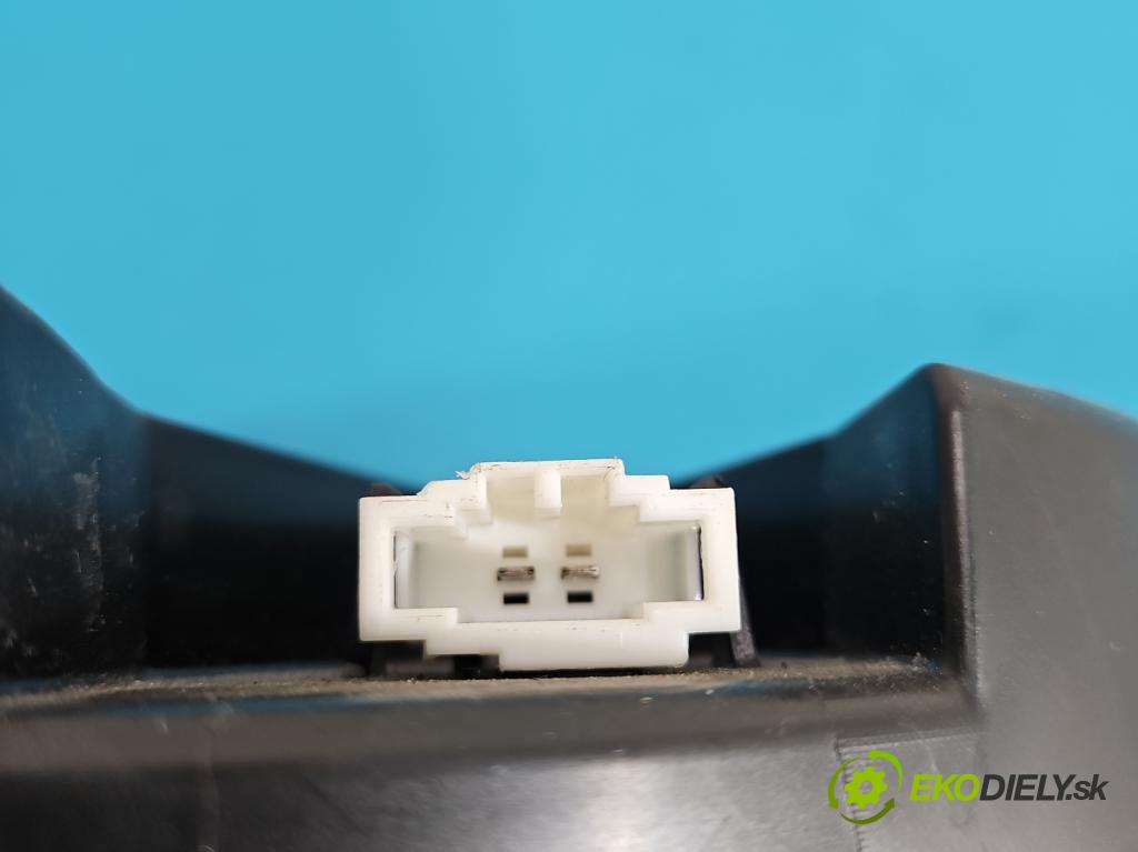 Audi Q5 2008-2016 2.0 TFSI 224hp automatic 165 kW 1984 cm3 5- Subwoofer: 8R0035382A (Audio zariadenie)