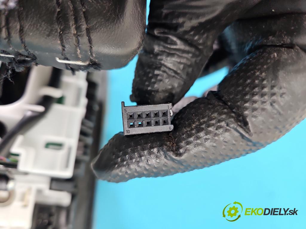 Audi Q5 2008-2016 2.0 TFSI 224hp automatic 165 kW 1984 cm3 5- Páka: Změny: stupeň,rýchlosť 8R1713041K (Rýchlostná páka (kulisa))