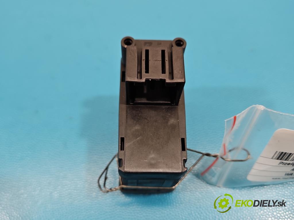 Audi Q5 2008-2016 2.0 TFSI 224hp automatic 165 kW 1984 cm3 5- prepínač brzda: ručný 8K1927225E (Prepínacie páčky pod volantom)