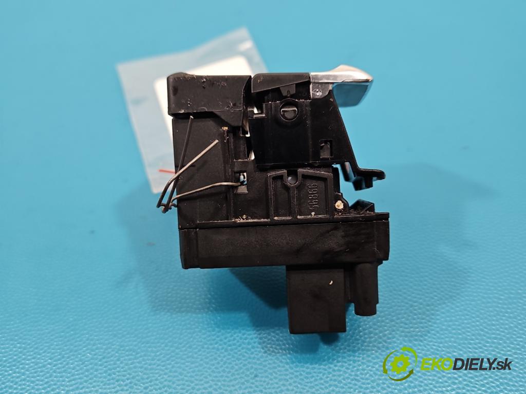 Audi Q5 2008-2016 2.0 TFSI 224hp automatic 165 kW 1984 cm3 5- prepínač brzda: ručný 8K1927225E (Prepínacie páčky pod volantom)