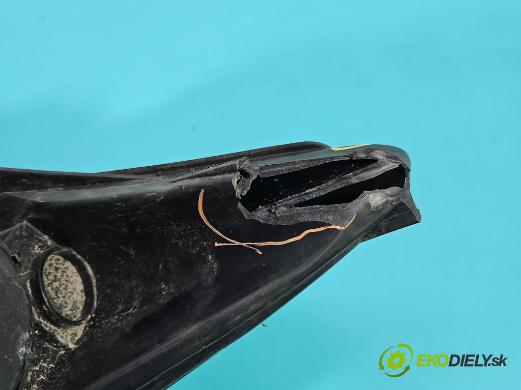 Kia Sportage III 2010-2015 1.6 GDI 135 HP manual 99 kW 1591 cm3 5- Reflektor: pravý  (Svetlo predné pravé)