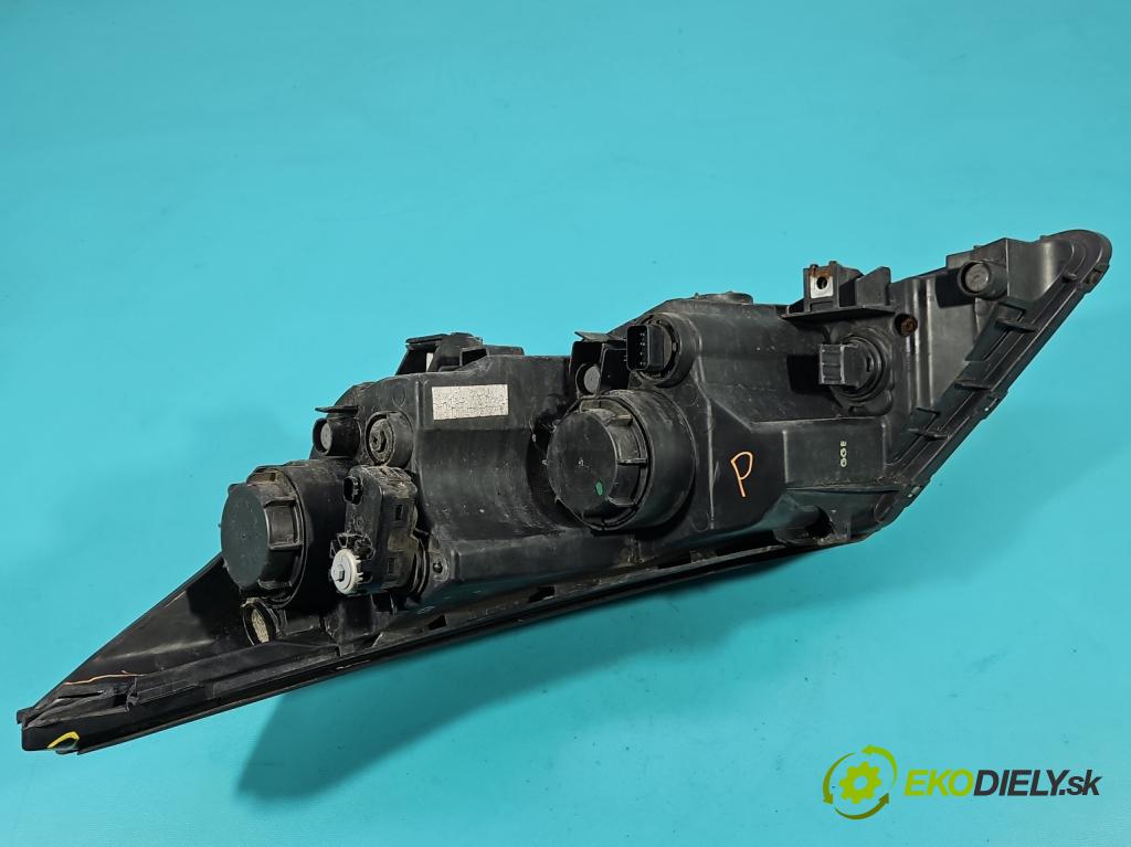 Kia Sportage III 2010-2015 1.6 GDI 135 HP manual 99 kW 1591 cm3 5- Reflektor: pravý  (Svetlo predné pravé)