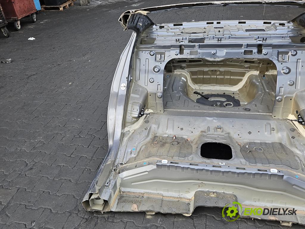 Hyundai Elantra VI 2015-2020 1.6 16V 128 HP automatic 94 kW 1591 cm3 4- blatník zadné pravý
