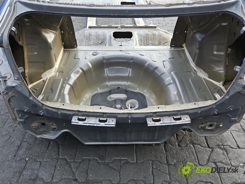 Hyundai Elantra VI 2015-2020 1.6 16V 128 hp automatic 94 kW 1591 cm3 4- stěna zadní 