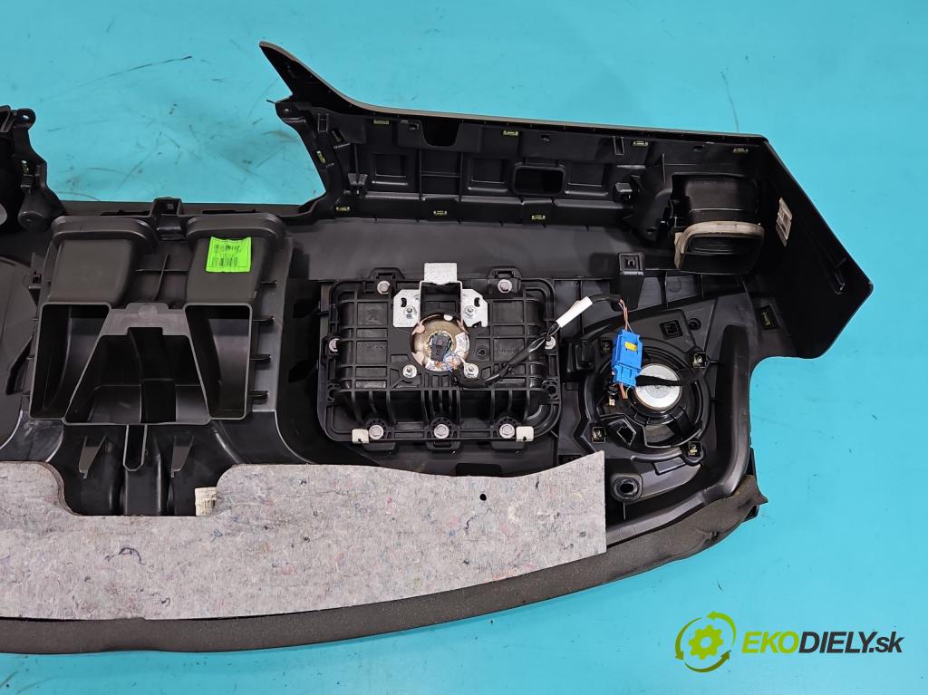 Citroen C-Elysee II 2012- 1.6 hdi 92 hp manual 68 kW 1560 cm3 4- kokpit,přistrojova deska