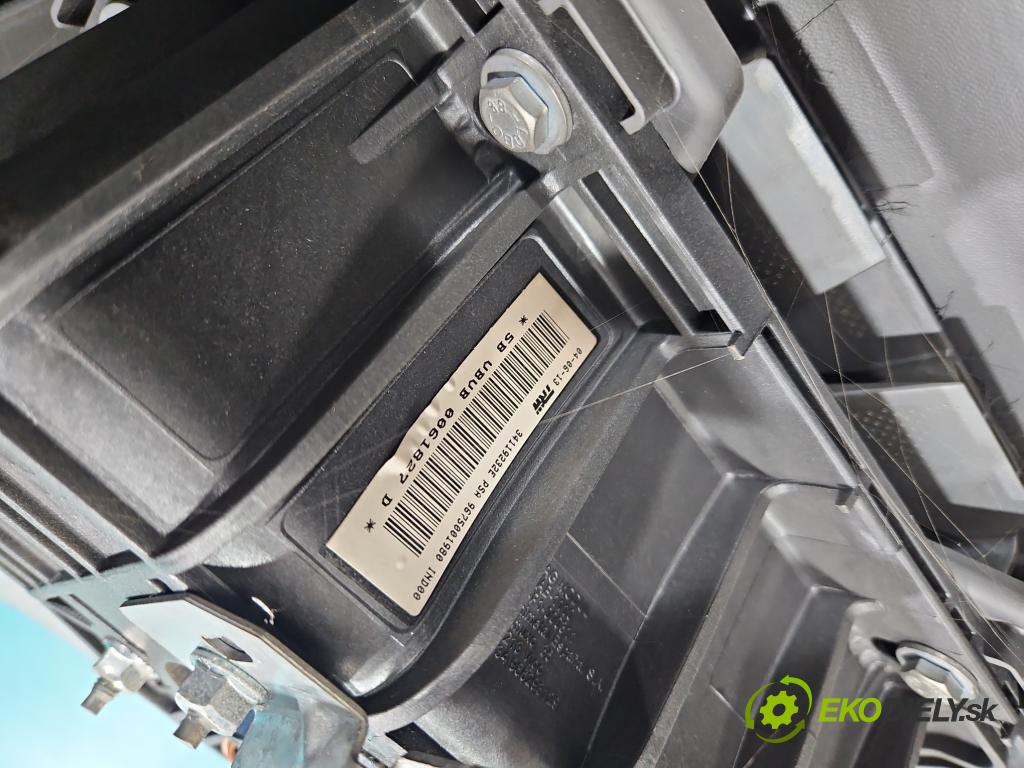 Citroen C-Elysee II 2012- 1.6 hdi 92 hp manual 68 kW 1560 cm3 4- kokpit,přistrojova deska