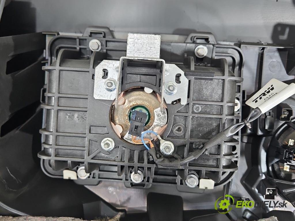 Citroen C-Elysee II 2012- 1.6 hdi 92 hp manual 68 kW 1560 cm3 4- kokpit,přistrojova deska