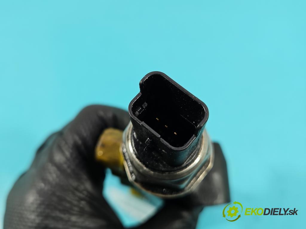 Citroen C-Elysee II 2012- 1.6 hdi 92 HP manual 68 kW 1560 cm3 4- lišta vstrekovacia 9685297580 (Vstrekovacia lišta)