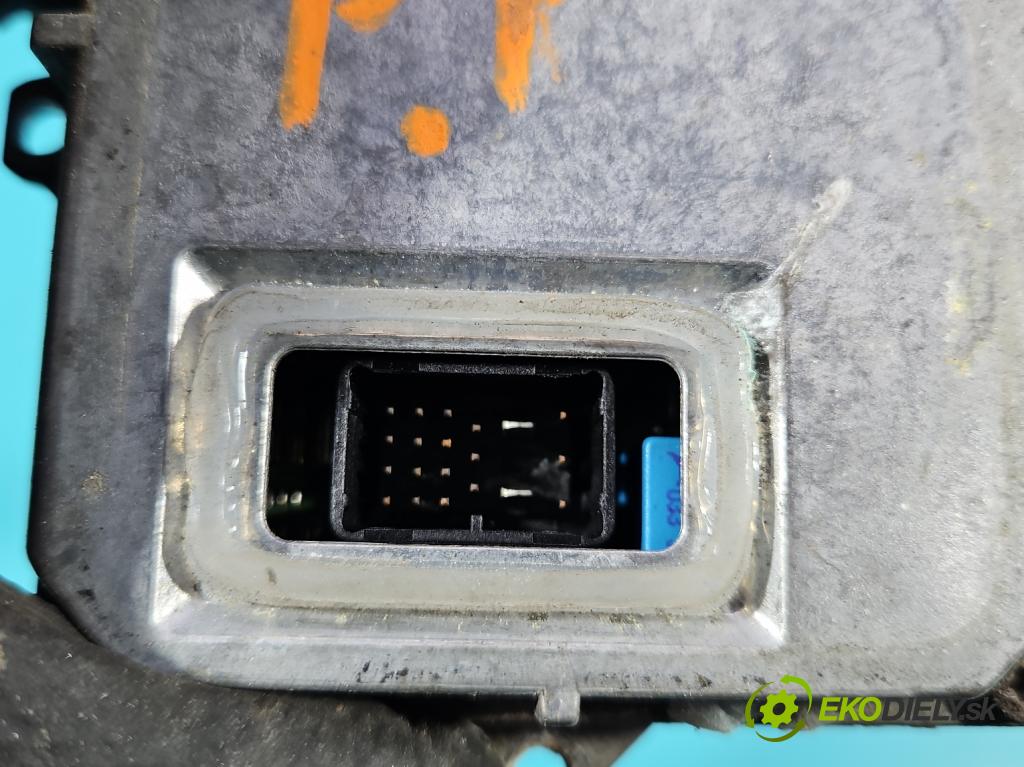 Bmw 3 E46 1998-2007 2.0d 150 HP automatic 110 kW 1995 cm3 4- střídač: xenon 1307329074 (Riadiaca jednotka xenónu)