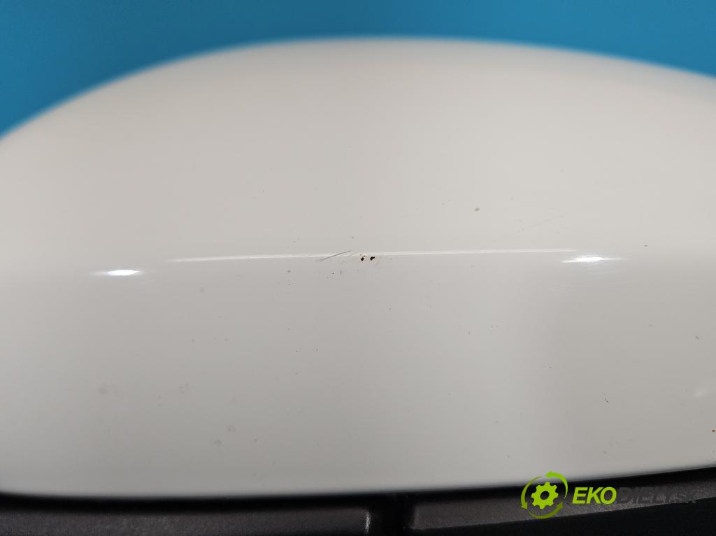 Fiat Tipo II 2015- 1.4 16v 95 HP manual 70 kW 1368 cm3 4- zrkadlo ľavé  (Kľučka dverí ostatné)