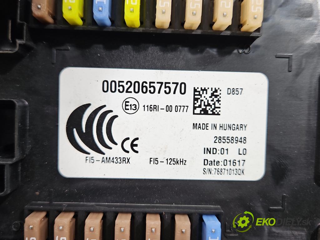 Fiat Tipo II 2015- 1.4 16v 95 hp manual 70 kW 1368 cm3 4- skříňka pojistková 00520657570 (Pojistková skříňka)