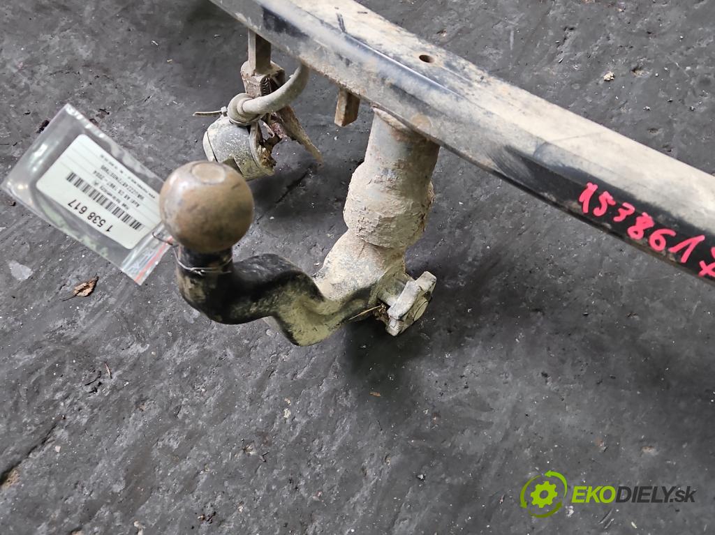 Audi A6 C5 1997-2004 1.9 tdi 131 hp manual 96 kW 1896 cm3 5- oko tažné  (Tažné zařízení)