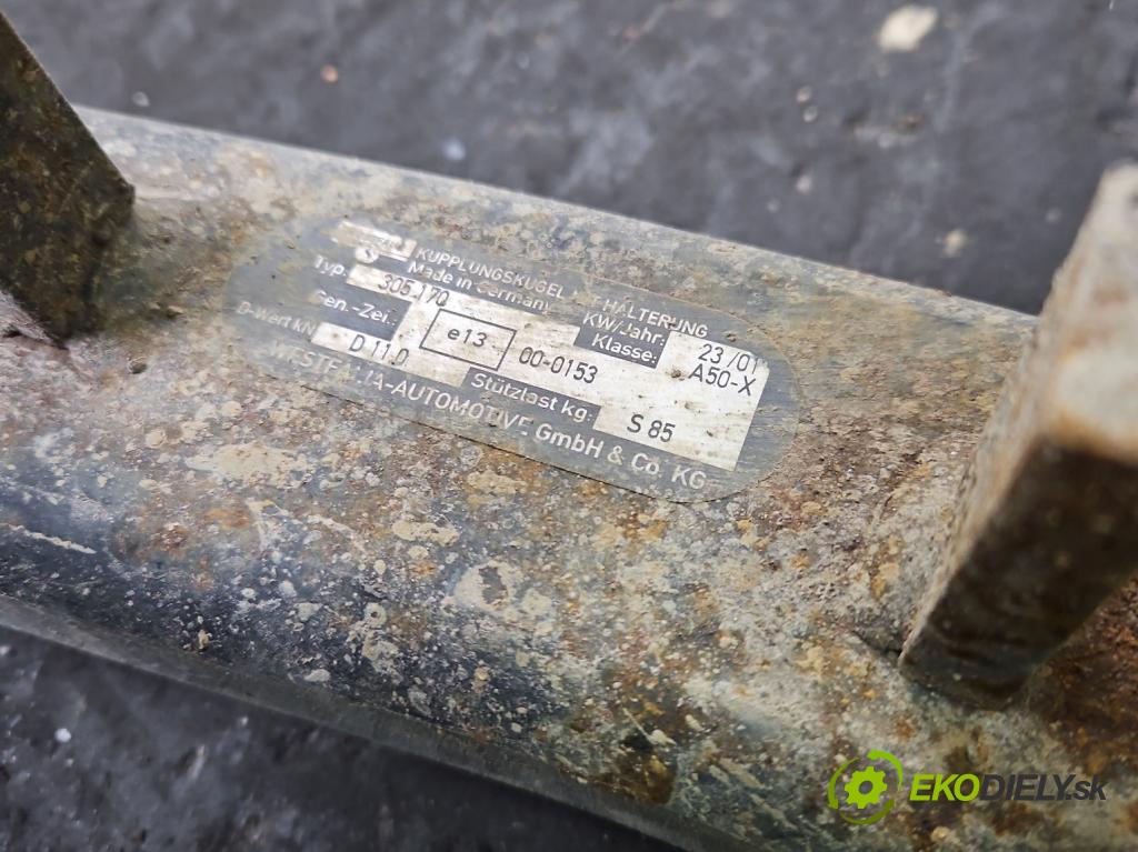 Audi A6 C5 1997-2004 1.9 tdi 131 hp manual 96 kW 1896 cm3 5- oko tažné  (Tažné zařízení)