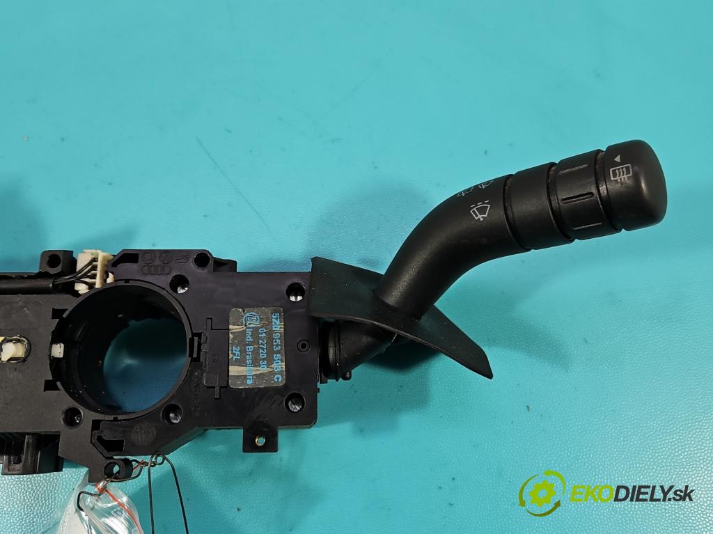 Vw Fox 1.2b 54 HP manual 40 kW 1198 cm3 3- prepínač komplex: 5Z0953513A (Prepínacie páčky pod volantom)