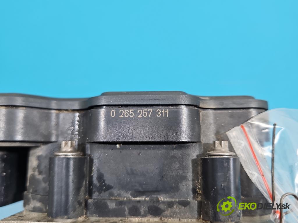 Fiat Tipo II 2015- 1.4 16v 95 HP manual 70 kW 1368 cm3 4- čerpadlo abs 00520635980 (Pumpa ABS)