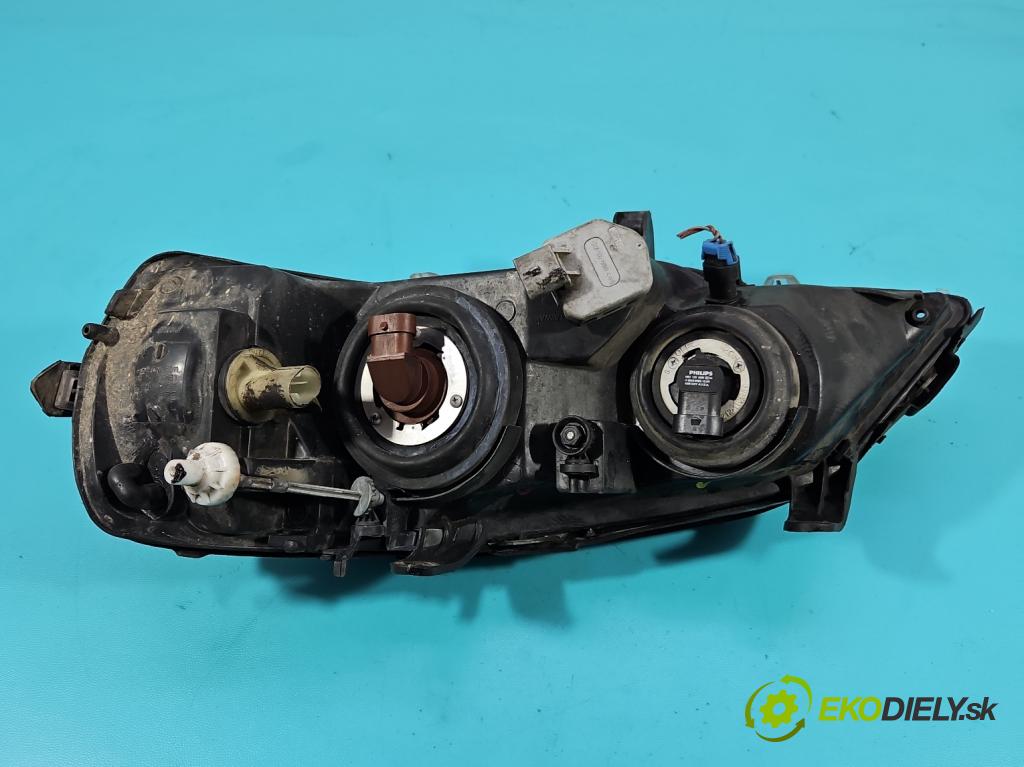 Opel Astra II 1998-2009 1.6 75 HP manual 55 kW 1598 cm3 5- Reflektor: ľavý  (Kľučka dverí ostatné)