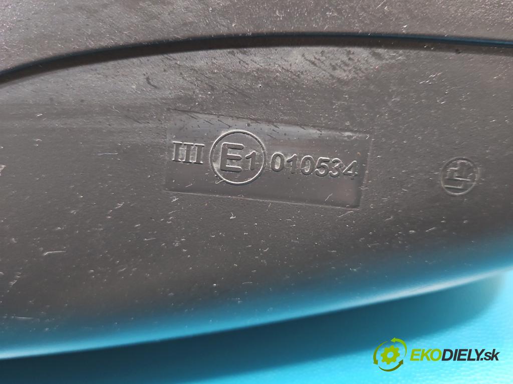 Opel Astra II 1998-2009 1.6 75 HP manual 55 kW 1598 cm3 5- zrkadlo pravé  (Kľučka dverí ostatné)