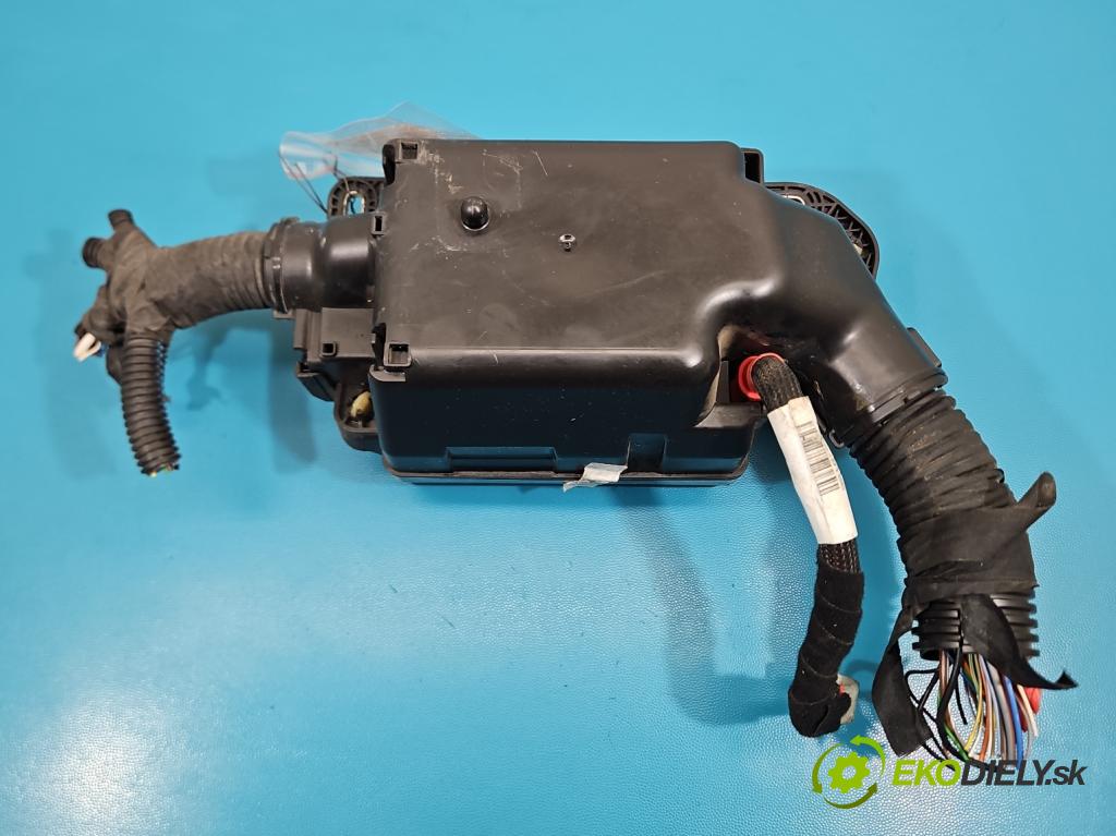 Fiat Tipo II 2015- 1.4 16v 95 hp manual 70 kW 1368 cm3 4- skříňka pojistková 51890355 (Pojistková skříňka)