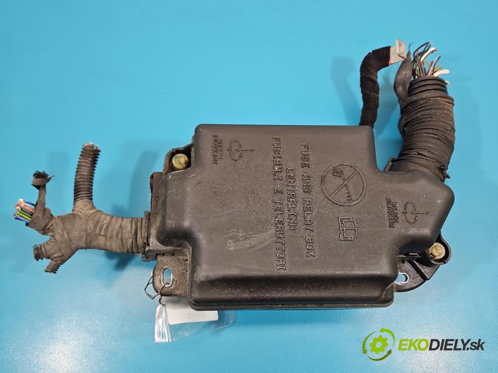 Fiat Tipo II 2015- 1.4 16v 95 hp manual 70 kW 1368 cm3 4- skříňka pojistková 51890355 (Pojistková skříňka)
