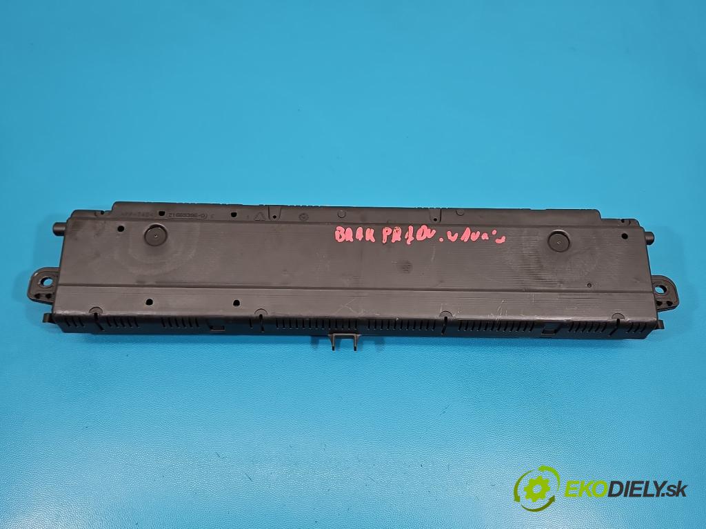 Renault Scenic II 2003-2009 1.5 dci 101 HP manual 74 kW 1461 cm3 5- prístrojovka/ budíky 8200451505A (Prístrojová doska)