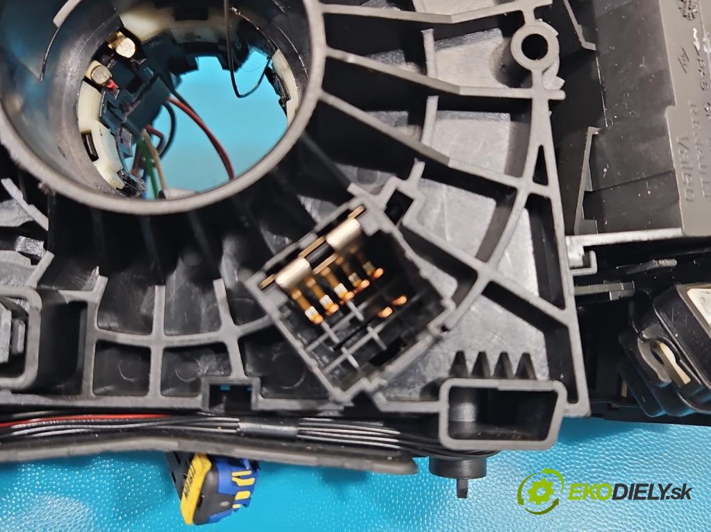 Renault Scenic II 2003-2009 1.5 dci 101 HP manual 74 kW 1461 cm3 5- prepínač komplex: 820012772817 (Prepínacie páčky pod volantom)