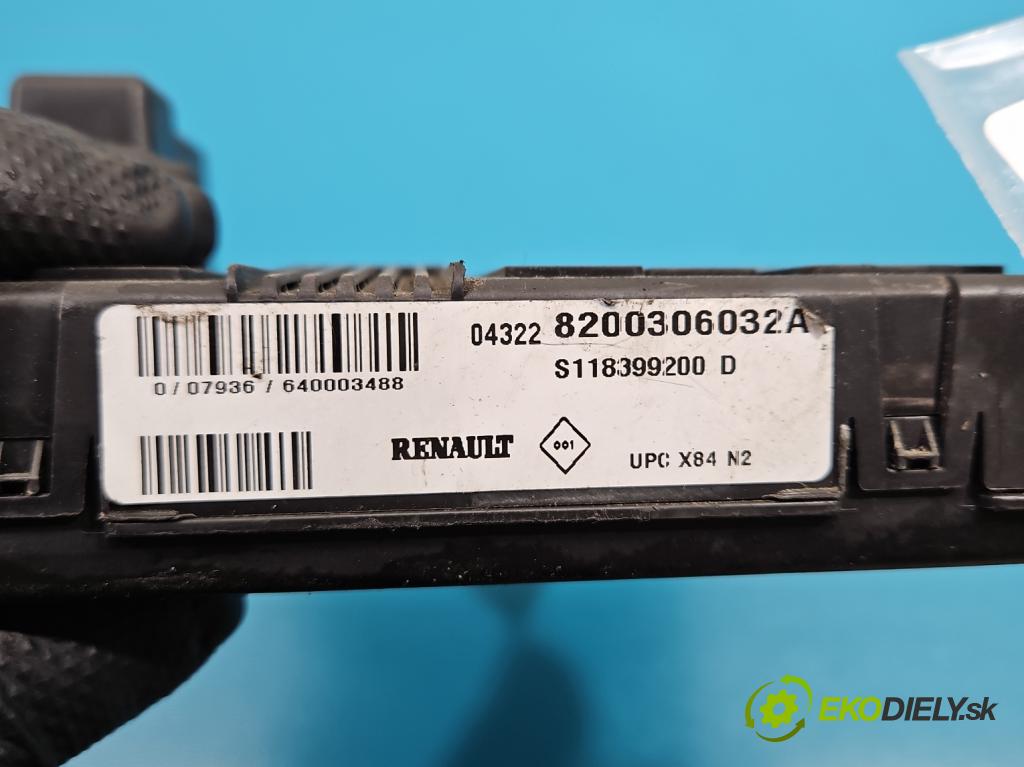 Renault Scenic II 2003-2009 1.5 dci 101 HP manual 74 kW 1461 cm3 5- riadiaca jednotka ostatné 8200306032A