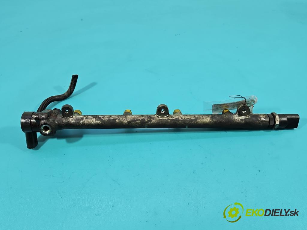 Mercedes Vaneo 1.7 cdi 91 KM manual 67 kW 1689 cm3 5- lišta vstrekovacia 0445214005 (Vstrekovacia lišta)