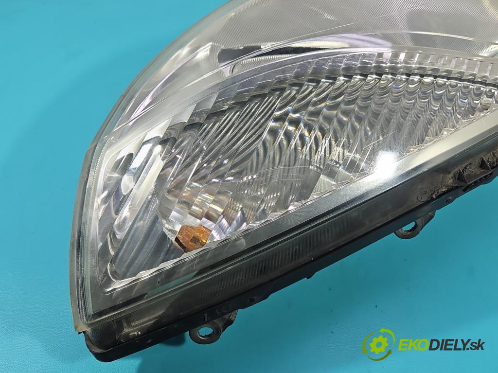 Renault Scenic II 2003-2009 1.5 dci 101 HP manual 74 kW 1461 cm3 5- Reflektor: ľavý  (Kľučka dverí ostatné)