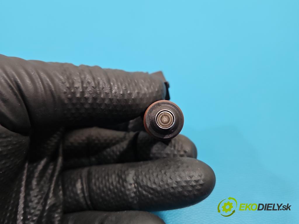 Fiat Tipo II 2015- 1.4 16v 95 HP manual 70 kW 1368 cm3 4- vstrek 0280158329 (Vstrekovač paliva)