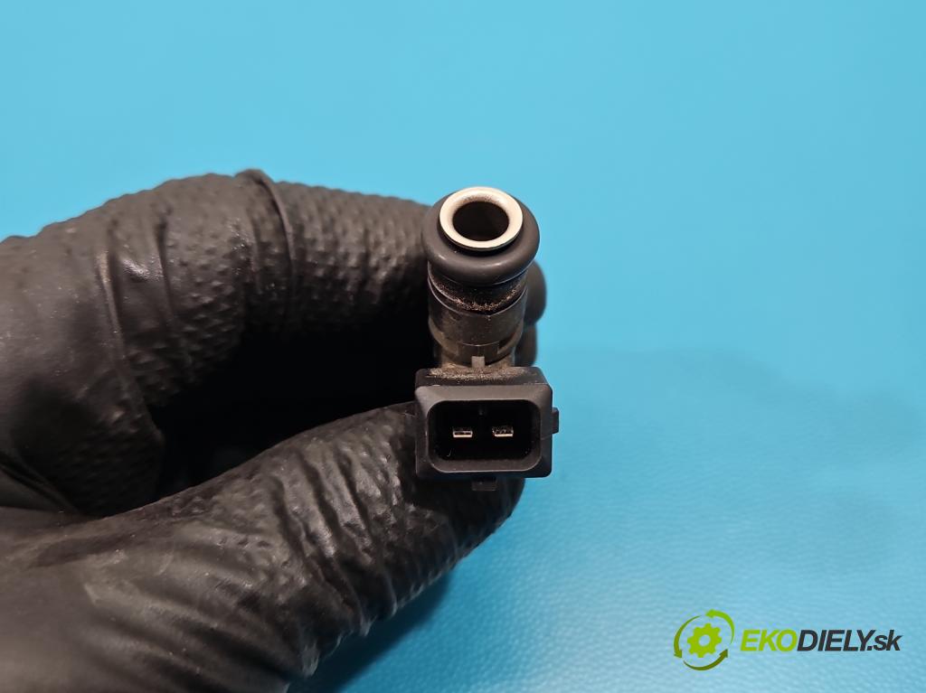 Fiat Tipo II 2015- 1.4 16v 95 HP manual 70 kW 1368 cm3 4- vstrek 0280158329 (Vstrekovač paliva)