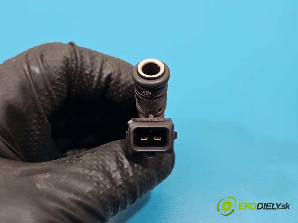 Fiat Tipo II 2015- 1.4 16v 95 HP manual 70 kW 1368 cm3 4- vstrek 0280158329 (Vstrekovač paliva)