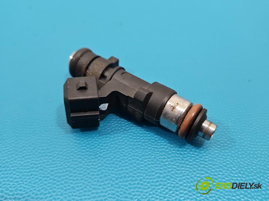 Fiat Tipo II 2015- 1.4 16v 95 HP manual 70 kW 1368 cm3 4- vstrek 0280158329 (Vstrekovač paliva)